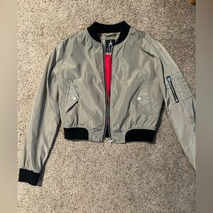 Cute cropped jacket, size USA 4